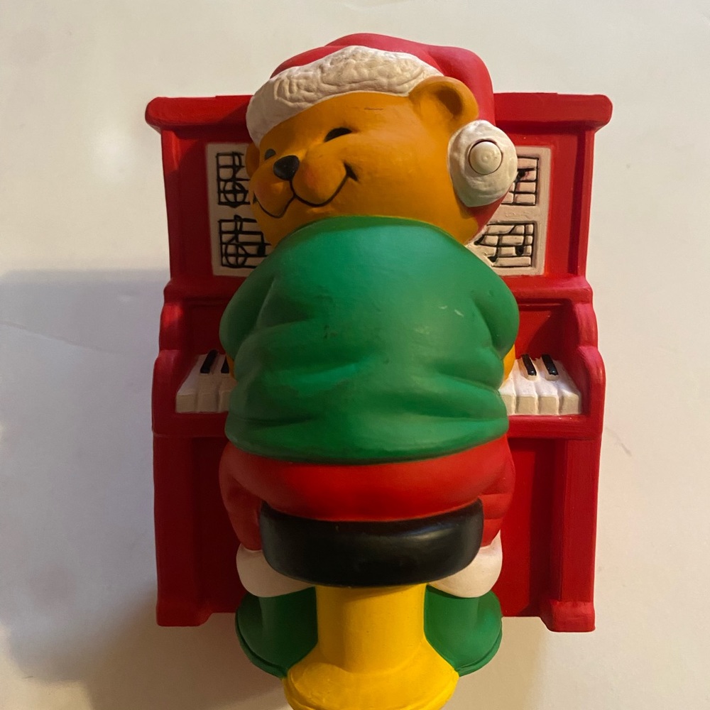 Avon Play it Again Mr. Keys 1992 Teddy Musical Plug In